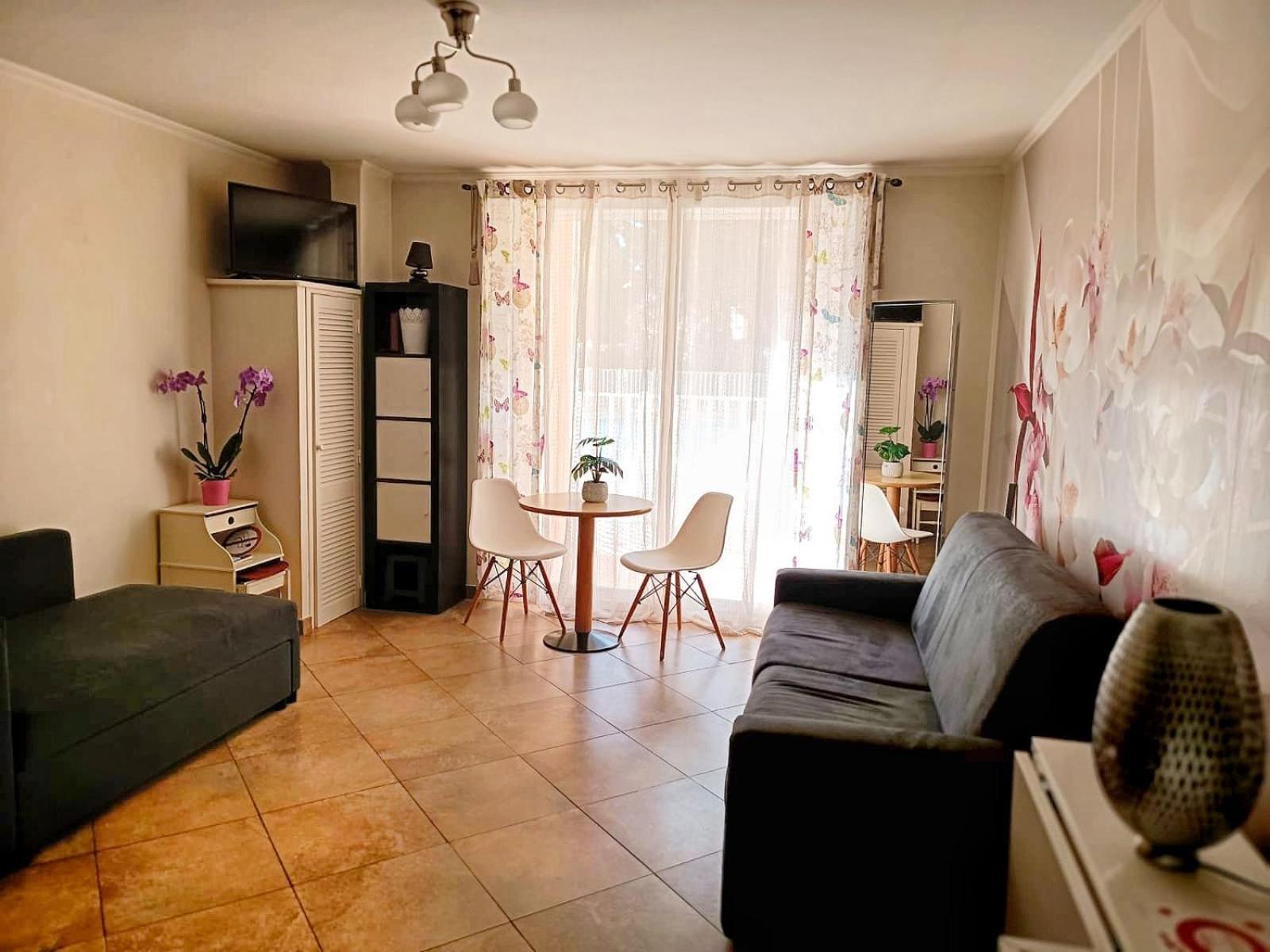 Direct Monaco Studio Devant Piscine Босолей Экстерьер фото
