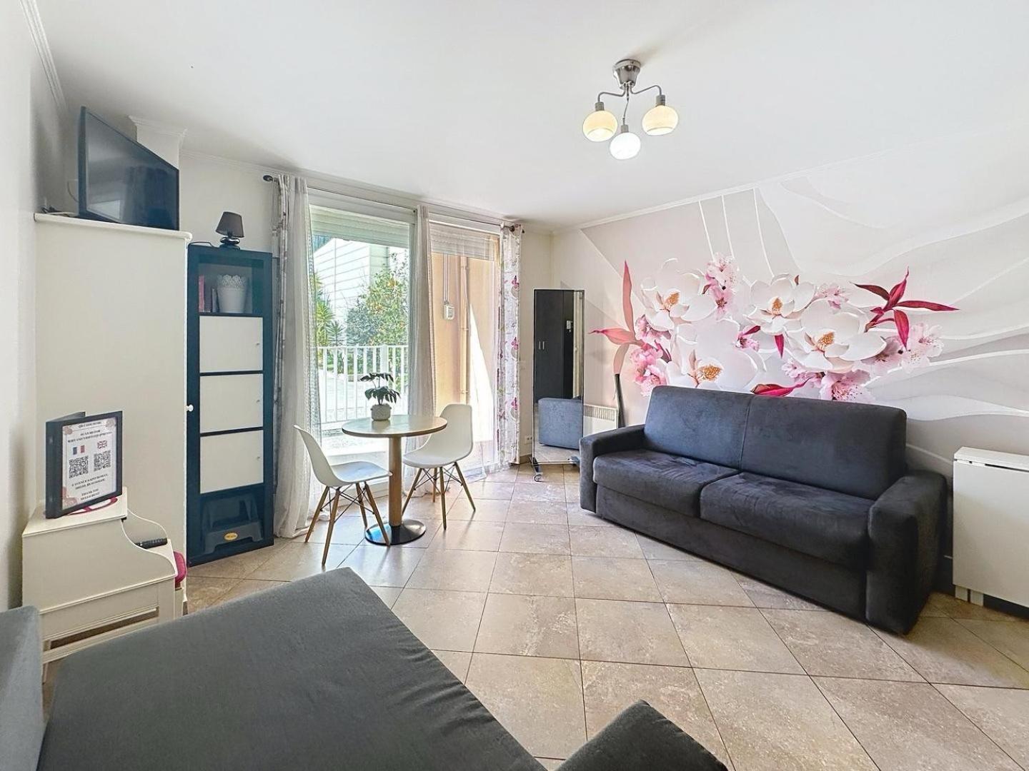 Direct Monaco Studio Devant Piscine Босолей Экстерьер фото